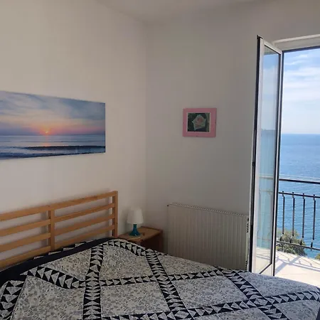 Davanti Al Mare E A Portofino - In Front Of The Sea And Portofino شقة زواليي