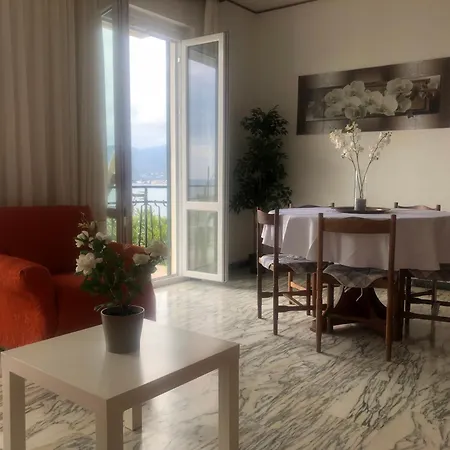 Davanti Al Mare E A Portofino - In Front Of The Sea And Portofino *