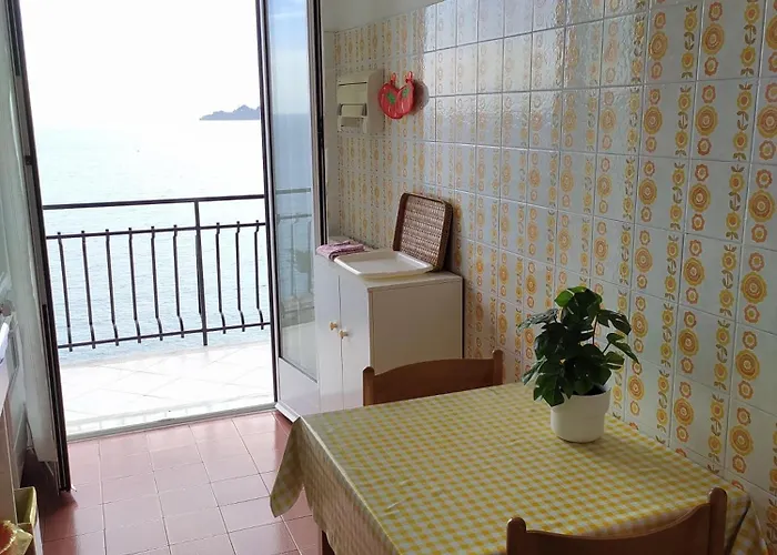 Lejlighed Davanti Al Mare E A Portofino - In Front Of The Sea And Portofino *